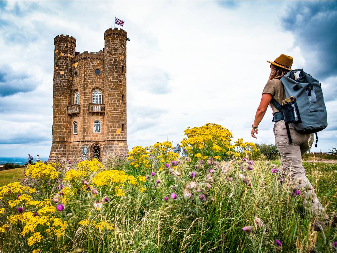 Hike to the iconic Broadway Tower in the Cotswolds |  Tim Charody