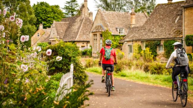 Experience the Cotswolds by bike | Tim Charody