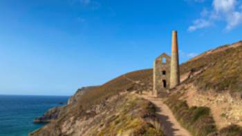 Towanroath pumping house, near St Agnes on the South West Coast Path