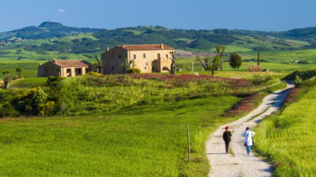 Walking the trails of Tuscany