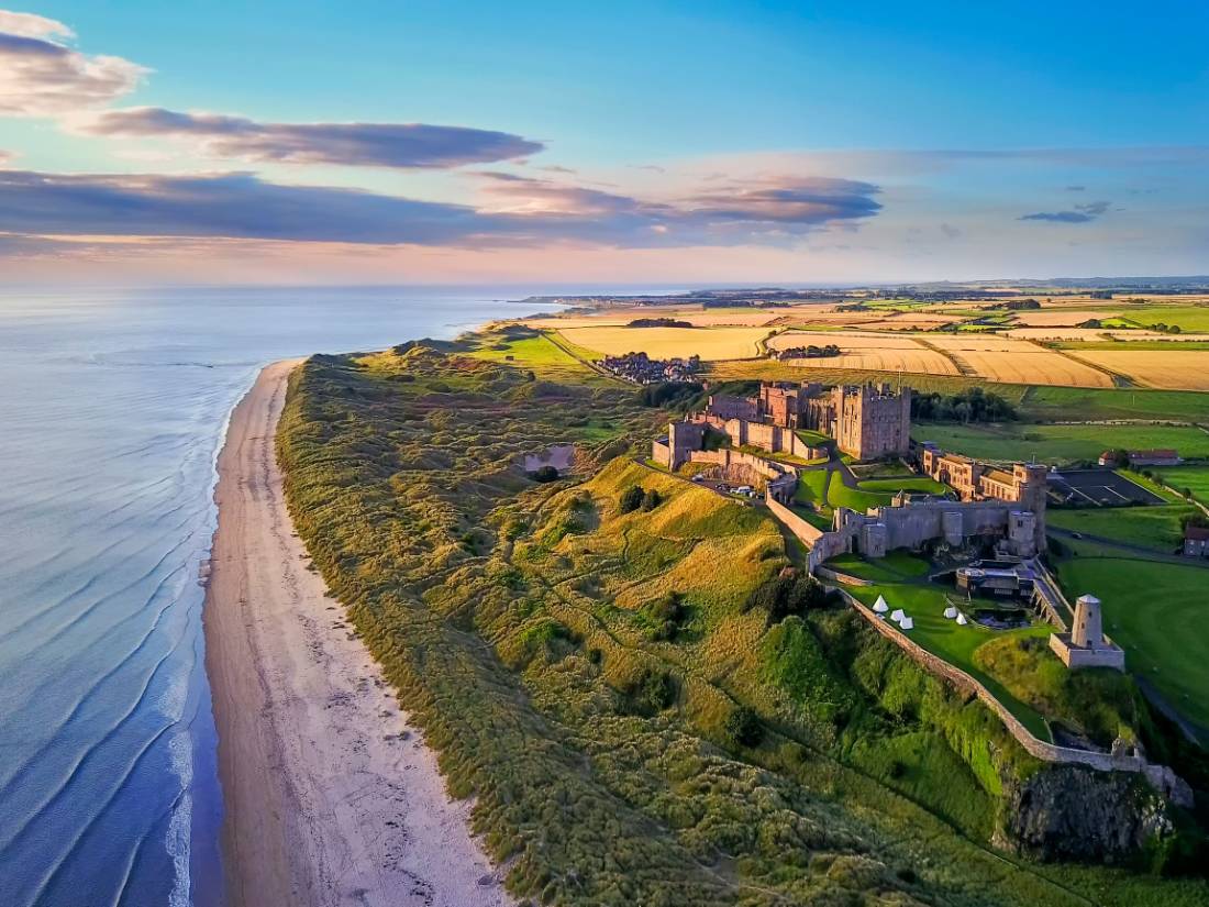 Bamburgh Castle, Northumberland Coast Path |  Yin Sun Photography