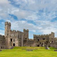 Courtyard of medieval fortress Caernarfon Castle | Focus Photography