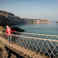 Crossing the Carrick-a-Rede Bridge | Rob Durston