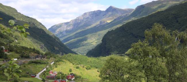 Flam Valley, overlooking Berekvam | John Millen